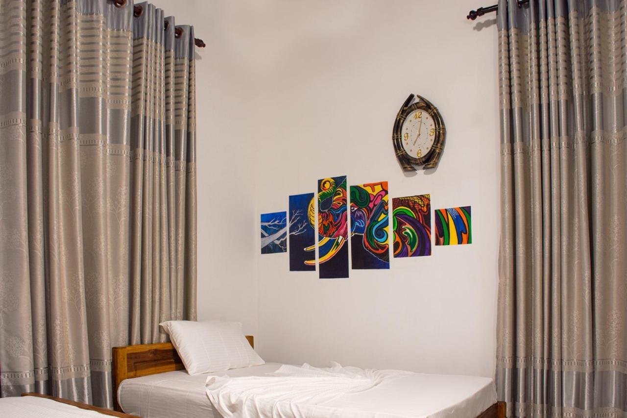 Gold Crown Residence Dambulla Ngoại thất bức ảnh